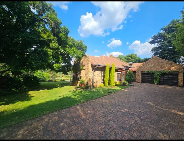 4 BEDROOM HOUSE FOR SALE IN VANDERBIJLPARK SW 5